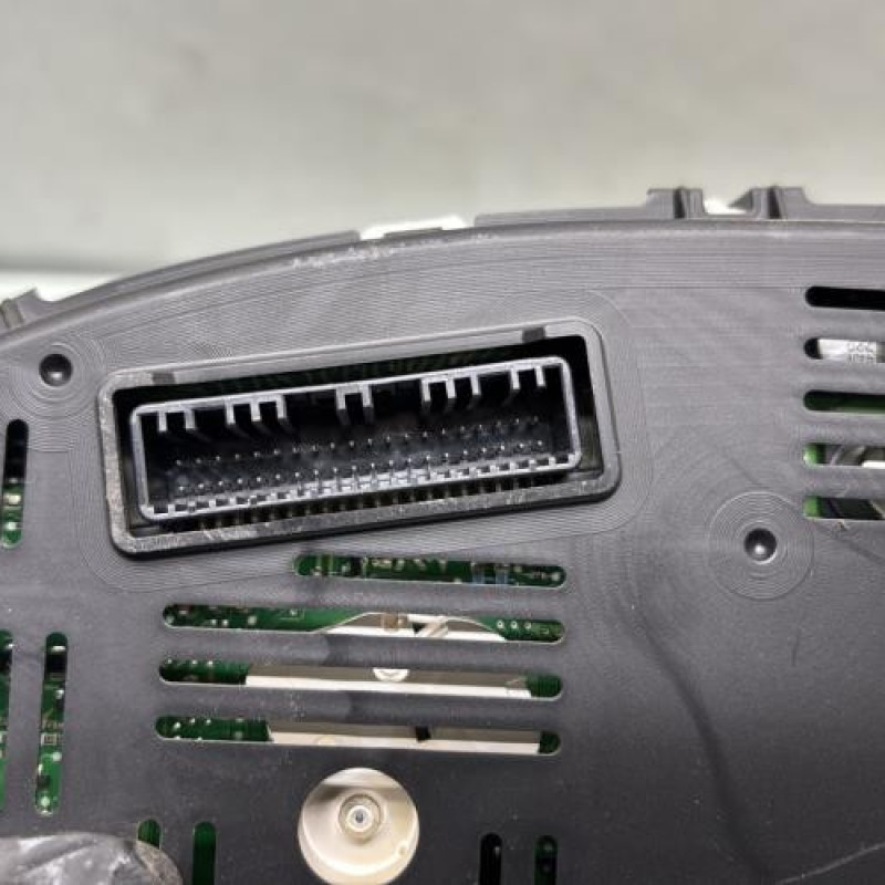 Compteur HYUNDAI I 20 2 Photo n°4