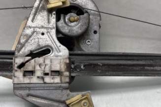 Leve vitre electrique avant gauche PEUGEOT 107