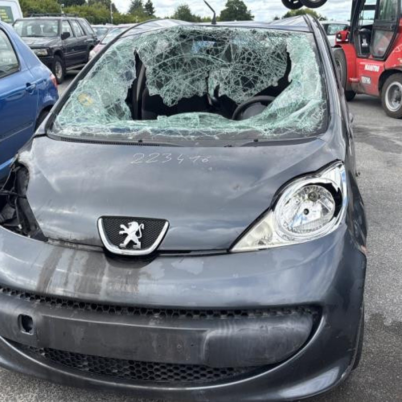 Leve vitre electrique avant gauche PEUGEOT 107 Photo n°11