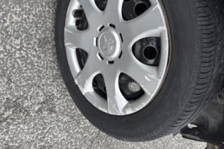 Leve vitre electrique avant gauche PEUGEOT 107