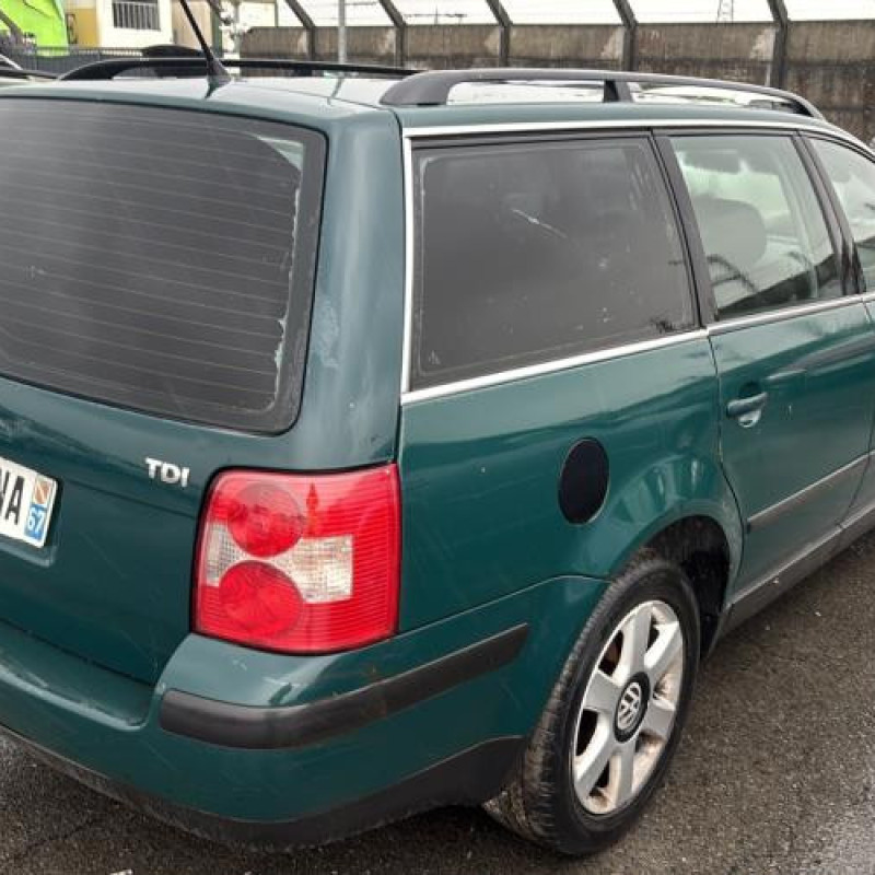 Feu arriere principal droit (feux) VOLKSWAGEN PASSAT 4 Photo n°6