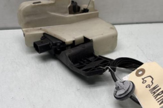 Serrure avant droit VOLKSWAGEN PASSAT 4