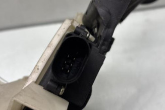 Serrure avant droit VOLKSWAGEN PASSAT 4