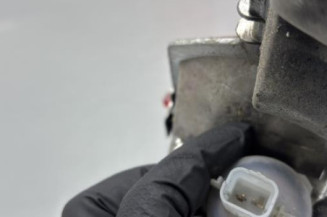 Anti brouillard arriere PEUGEOT 208 1