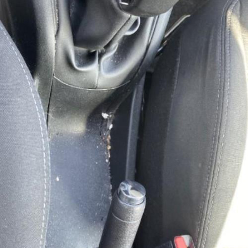 Pretensionneur de ceinture avant gauche PEUGEOT 208 1 Photo n°17