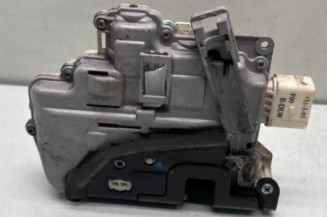 Serrure avant gauche VOLKSWAGEN PASSAT 5