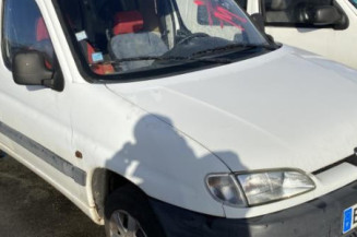 Aile avant droit PEUGEOT PARTNER 1