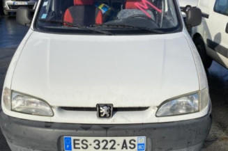 Aile avant droit PEUGEOT PARTNER 1