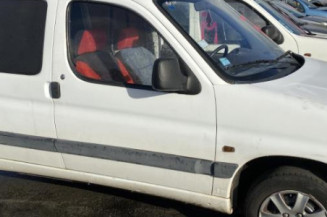 Pare choc avant PEUGEOT PARTNER 1