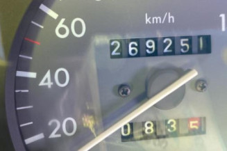 Vitre avant gauche PEUGEOT PARTNER 1