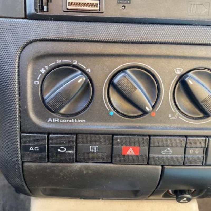 Pare soleil gauche VOLKSWAGEN GOLF 4 Photo n°15