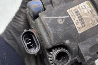 Anti brouillard arriere droit RENAULT LAGUNA 3