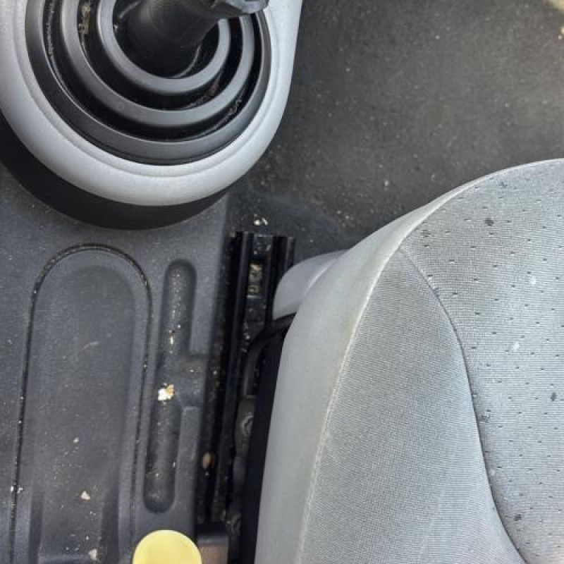 Amortisseur avant gauche CITROEN C3 1 Photo n°18