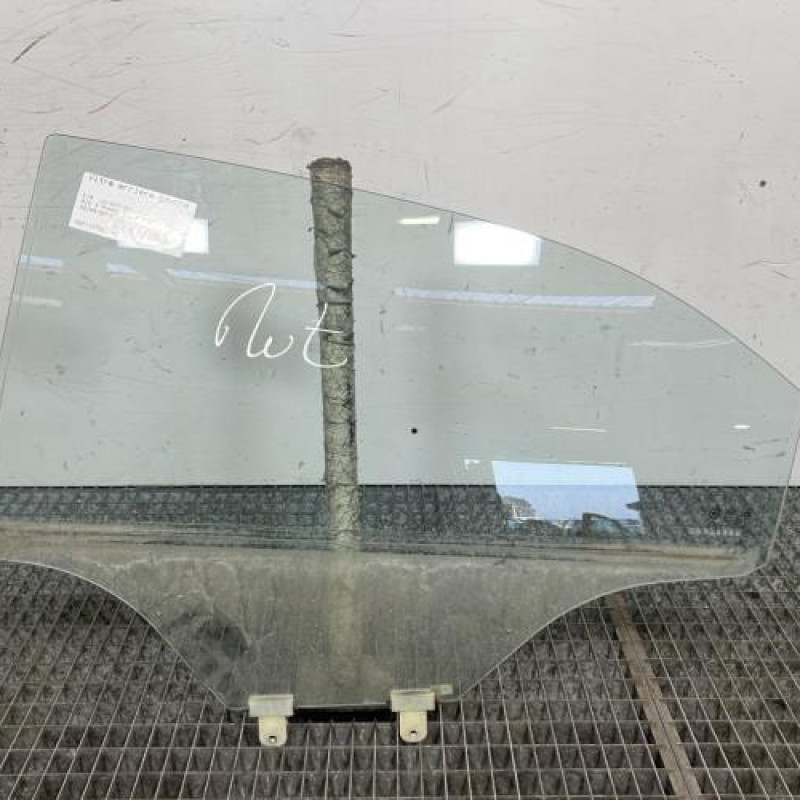 Vitre arriere gauche KIA RIO 3 Photo n°1