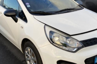 Vitre arriere gauche KIA RIO 3