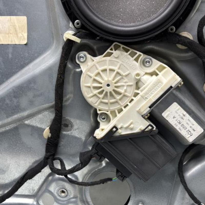 Leve vitre electrique avant droit SEAT IBIZA 3 Photo n°8