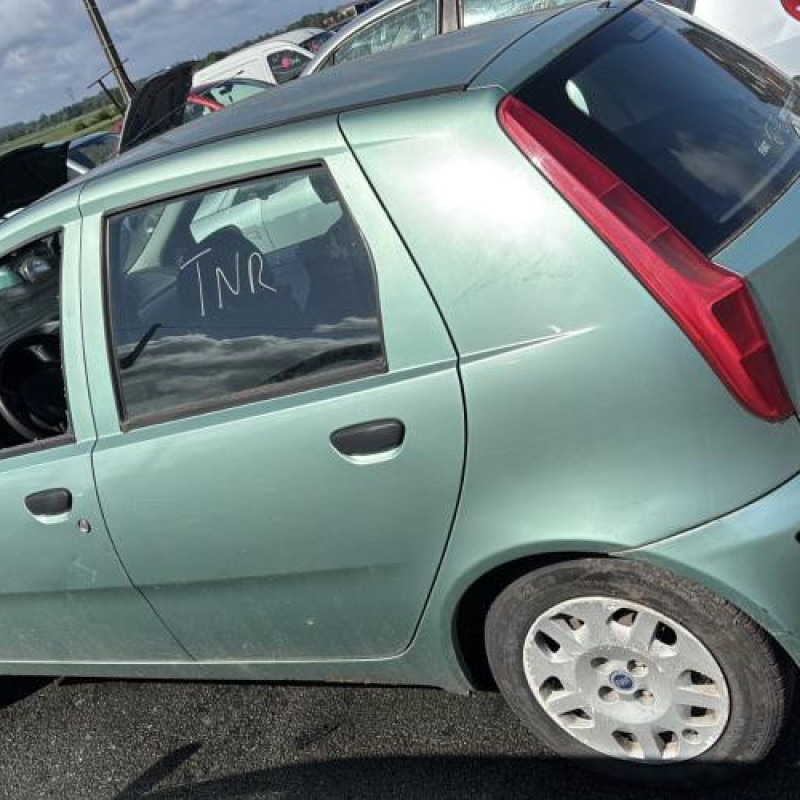 Optique avant principal droit (feux)(phare) FIAT PUNTO 2 Photo n°10