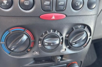 Optique avant principal gauche (feux)(phare) FIAT PUNTO 2