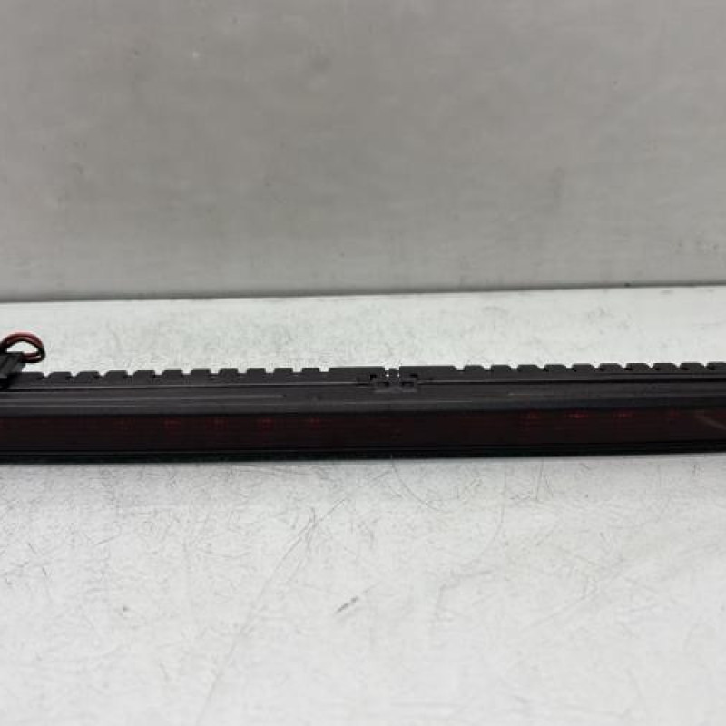 Feu arriere stop central VOLKSWAGEN GOLF 4 Photo n°1