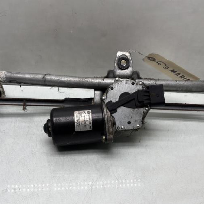 Moteur essuie glace avant VOLKSWAGEN GOLF 4 Photo n°4
