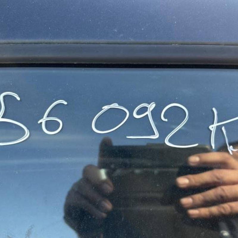 Feu arriere stop central VOLKSWAGEN GOLF 4 Photo n°18