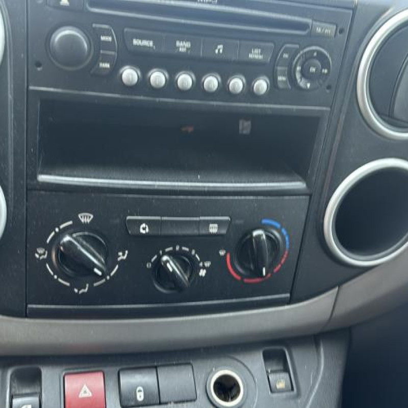 Bouton de coffre CITROEN BERLINGO 2 Photo n°18