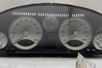 Compteur PEUGEOT 607 Photo n°1