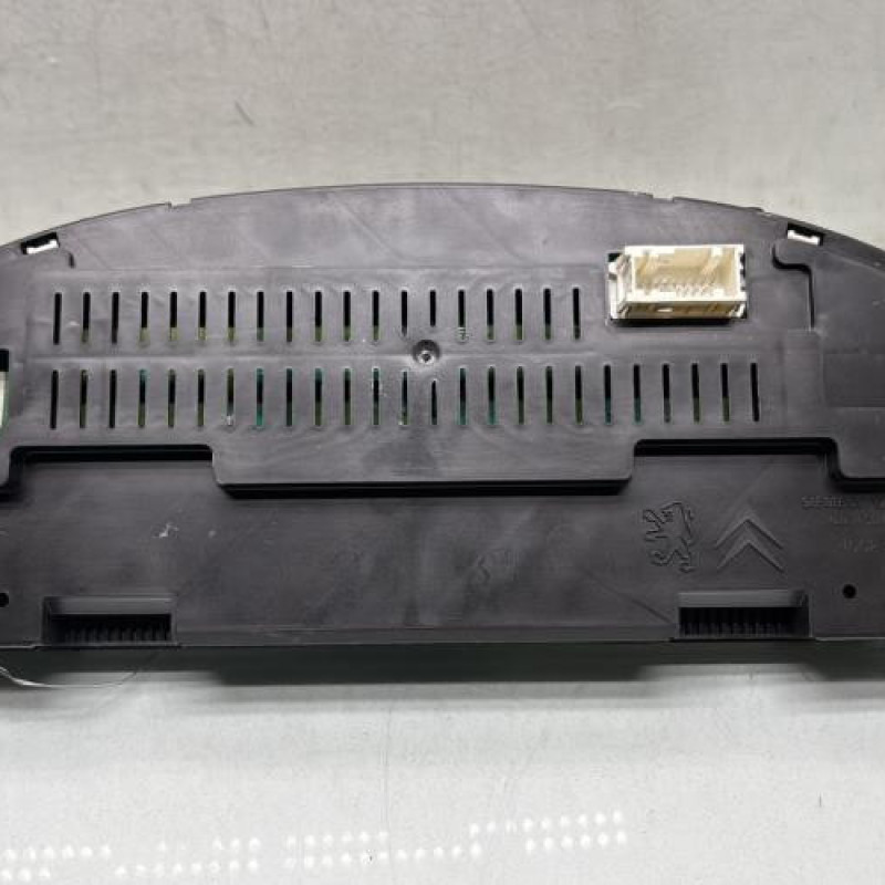 Compteur PEUGEOT 607 Photo n°7