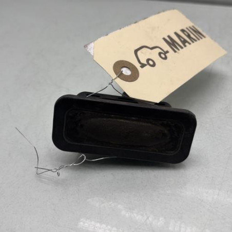 Bouton de coffre RENAULT CAPTUR 1 Photo n°1