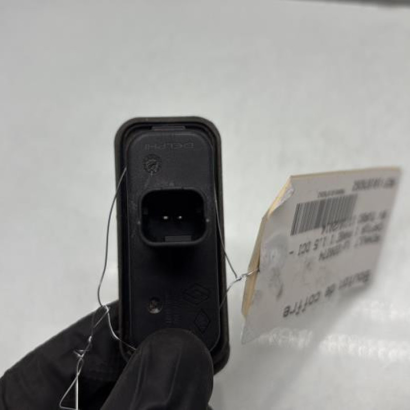 Bouton de coffre RENAULT CAPTUR 1 Photo n°3