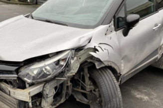 Bouton de coffre RENAULT CAPTUR 1