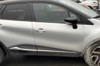 Bouton de coffre RENAULT CAPTUR 1