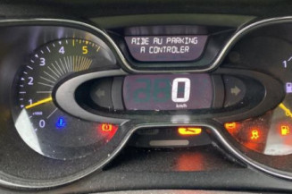 Bouton de coffre RENAULT CAPTUR 1