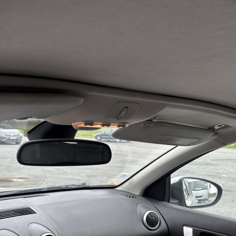 NISSAN QASHQAI 1 PHASE 1 2.0 DCI - 16V TURBO Photo n°16