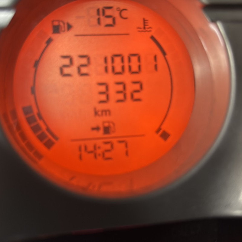 NISSAN QASHQAI 1 PHASE 1 2.0 DCI - 16V TURBO Photo n°21