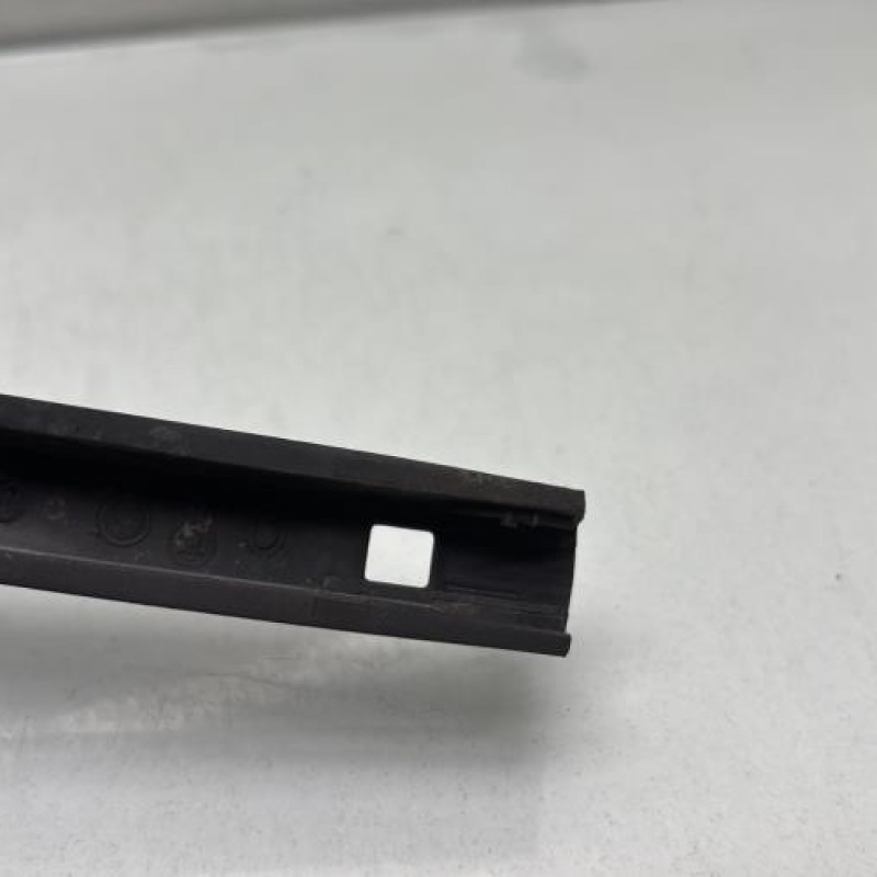 Bras essuie glace arriere VOLKSWAGEN TOURAN 3 Photo n°4