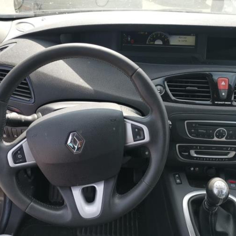 Bras essuie glace arriere RENAULT SCENIC 3 Photo n°8