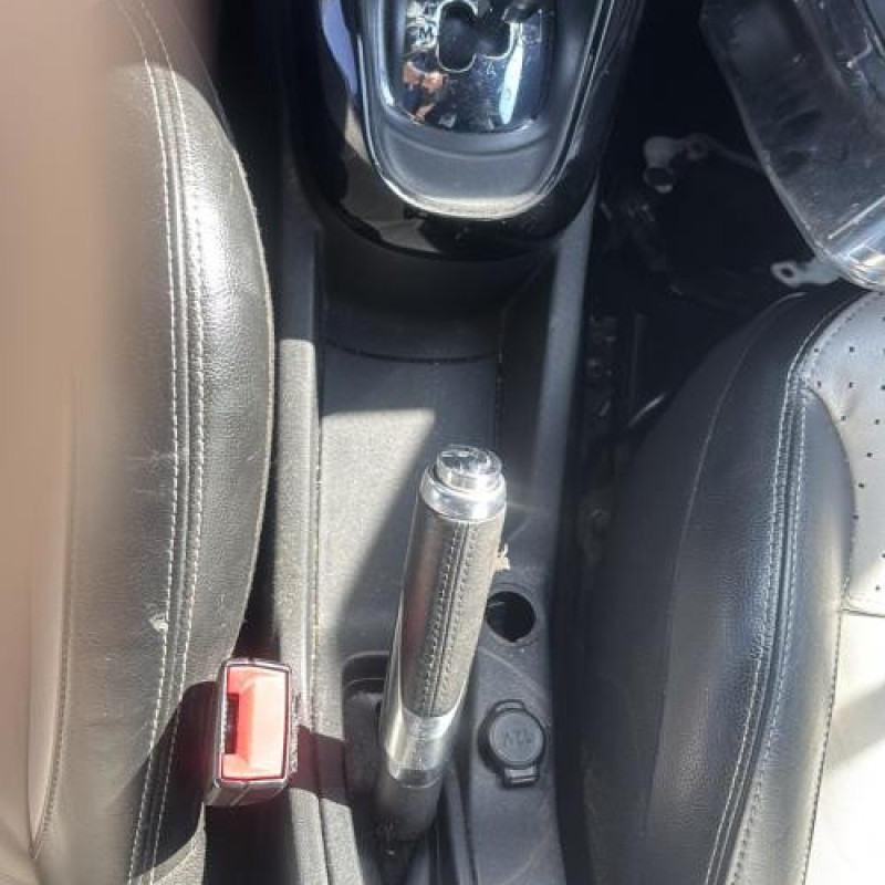 Cache moteur  CITROEN DS3 Photo n°19