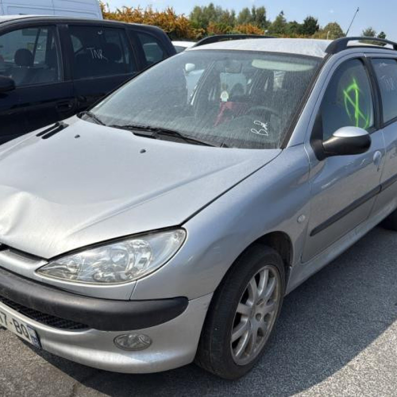 Malle/Hayon arriere PEUGEOT 206 Photo n°12
