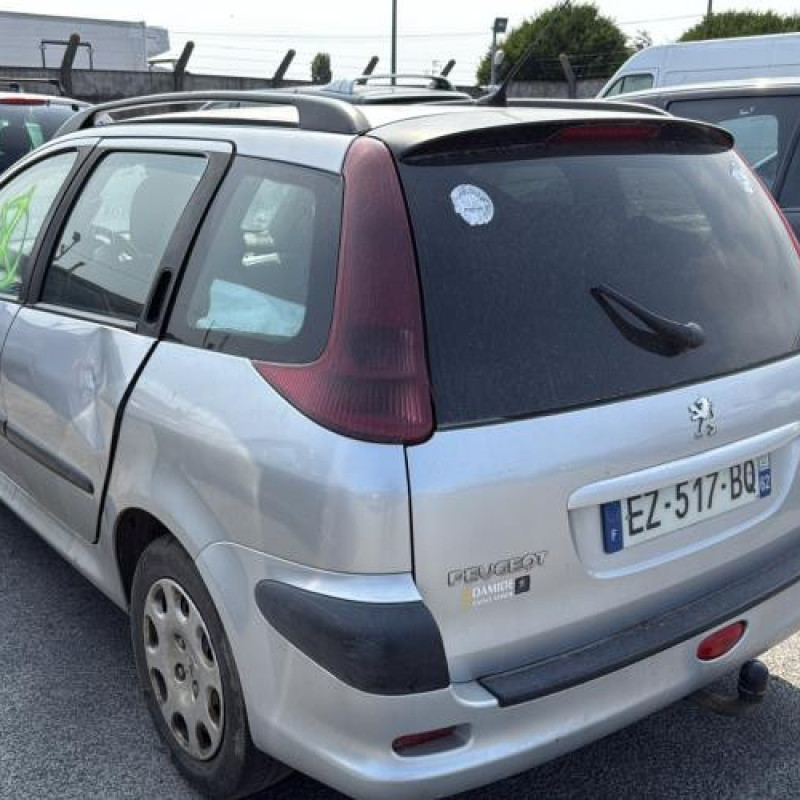 Malle/Hayon arriere PEUGEOT 206 Photo n°15