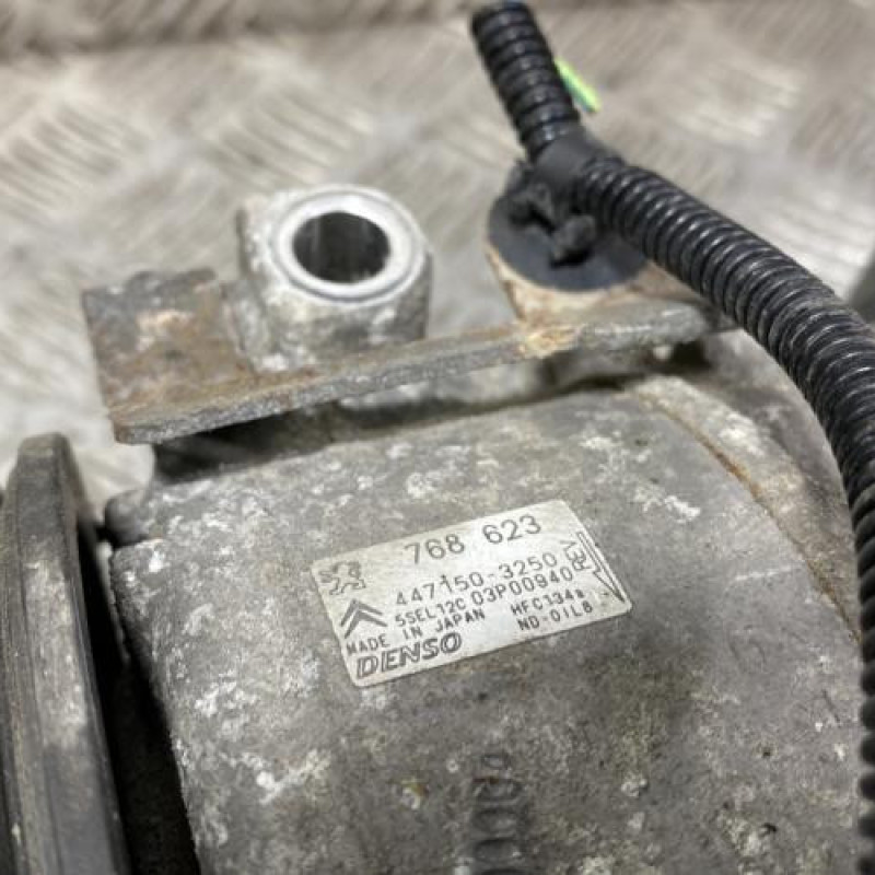 Compresseur clim CITROEN C4 2 Photo n°4