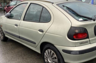 Pare soleil gauche RENAULT MEGANE 1