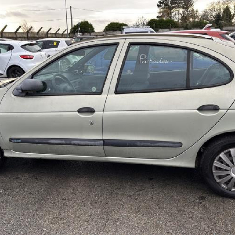 Pare soleil gauche RENAULT MEGANE 1 Photo n°19