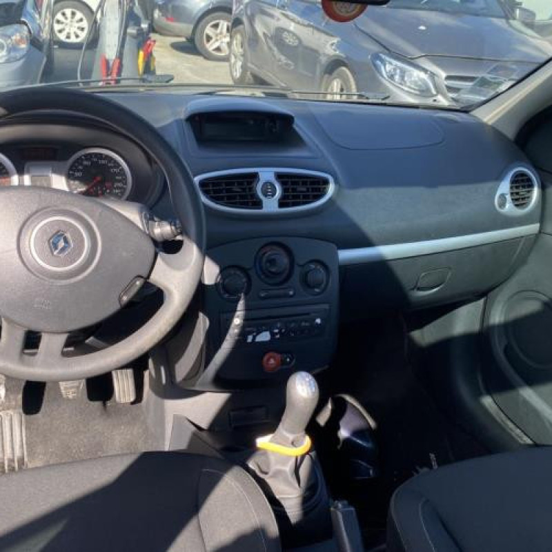 Cremaillere assistee RENAULT CLIO 3 Photo n°18
