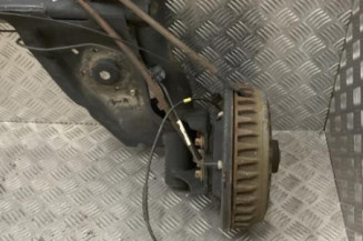 Essieu arriere RENAULT CLIO 4