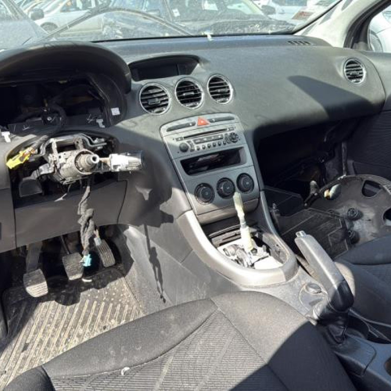 Pare choc arriere PEUGEOT 308 1 SW Photo n°17