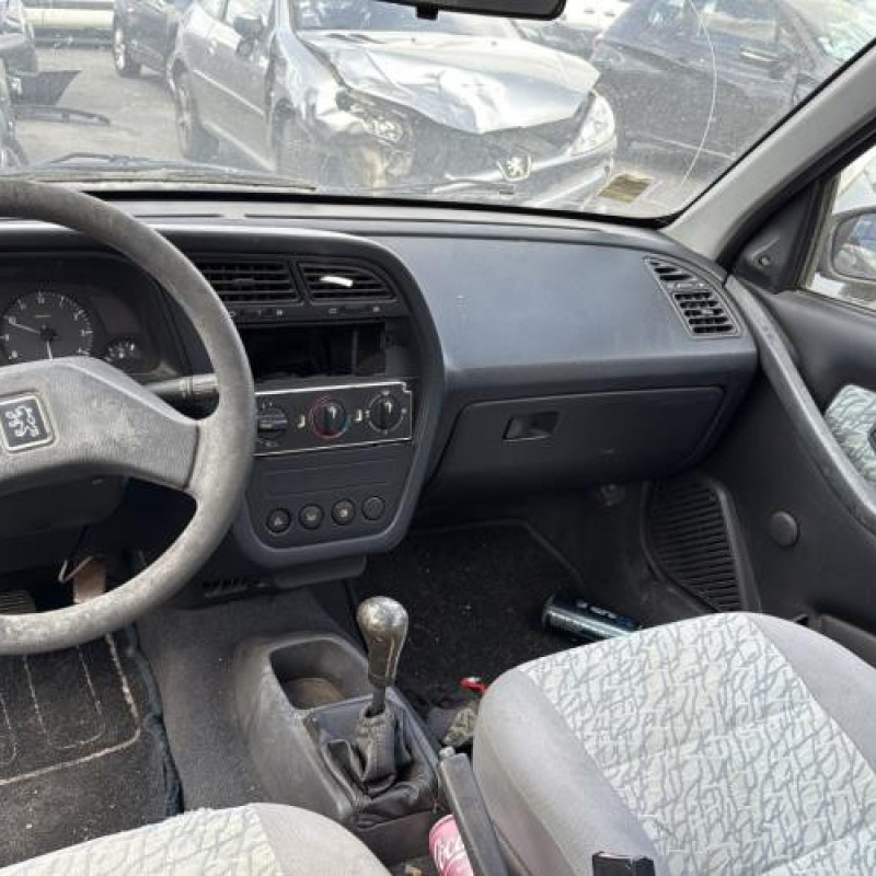 Pare choc arriere PEUGEOT 306 Photo n°14