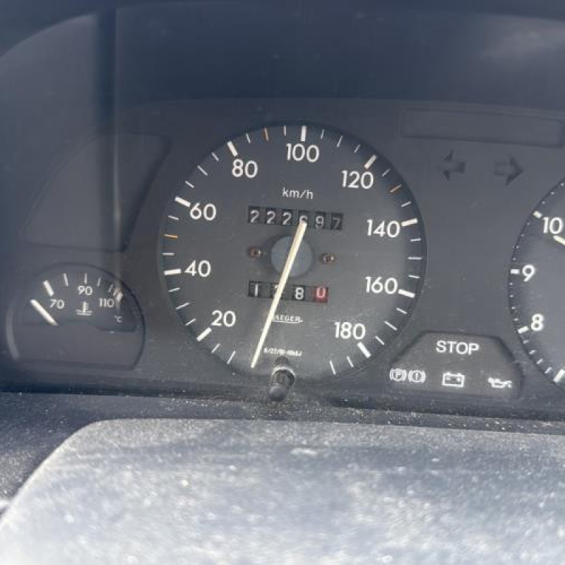 Pare choc arriere PEUGEOT 306 Photo n°19