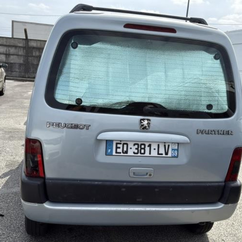 Calandre PEUGEOT PARTNER 1 Photo n°9
