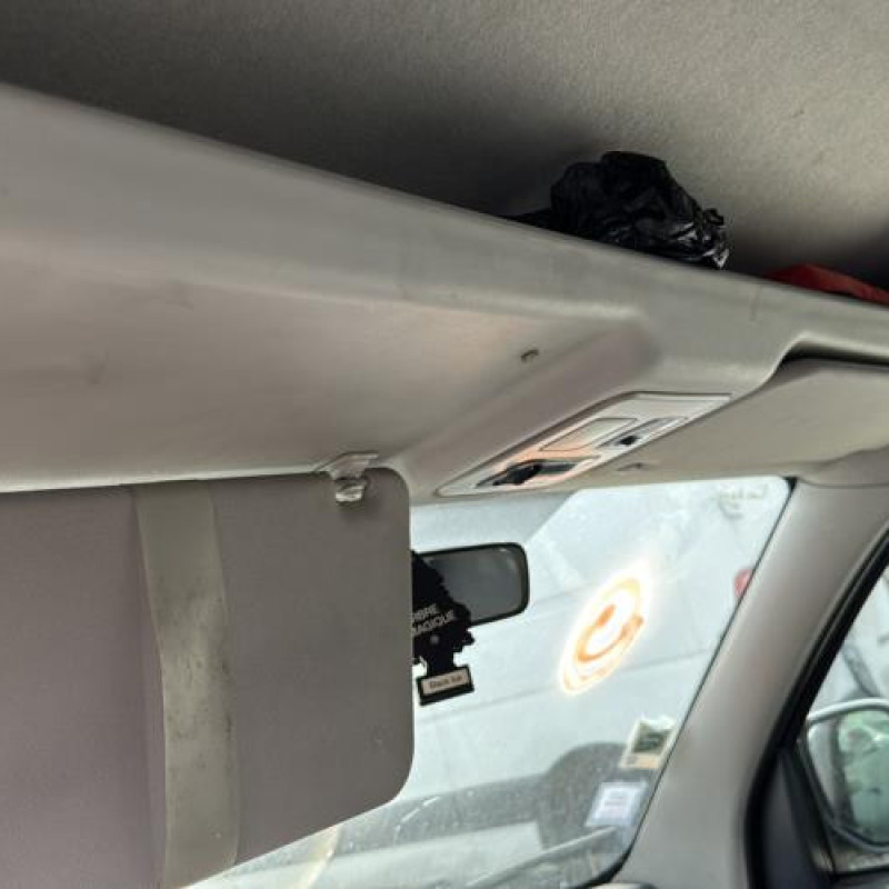 Calandre PEUGEOT PARTNER 1 Photo n°18